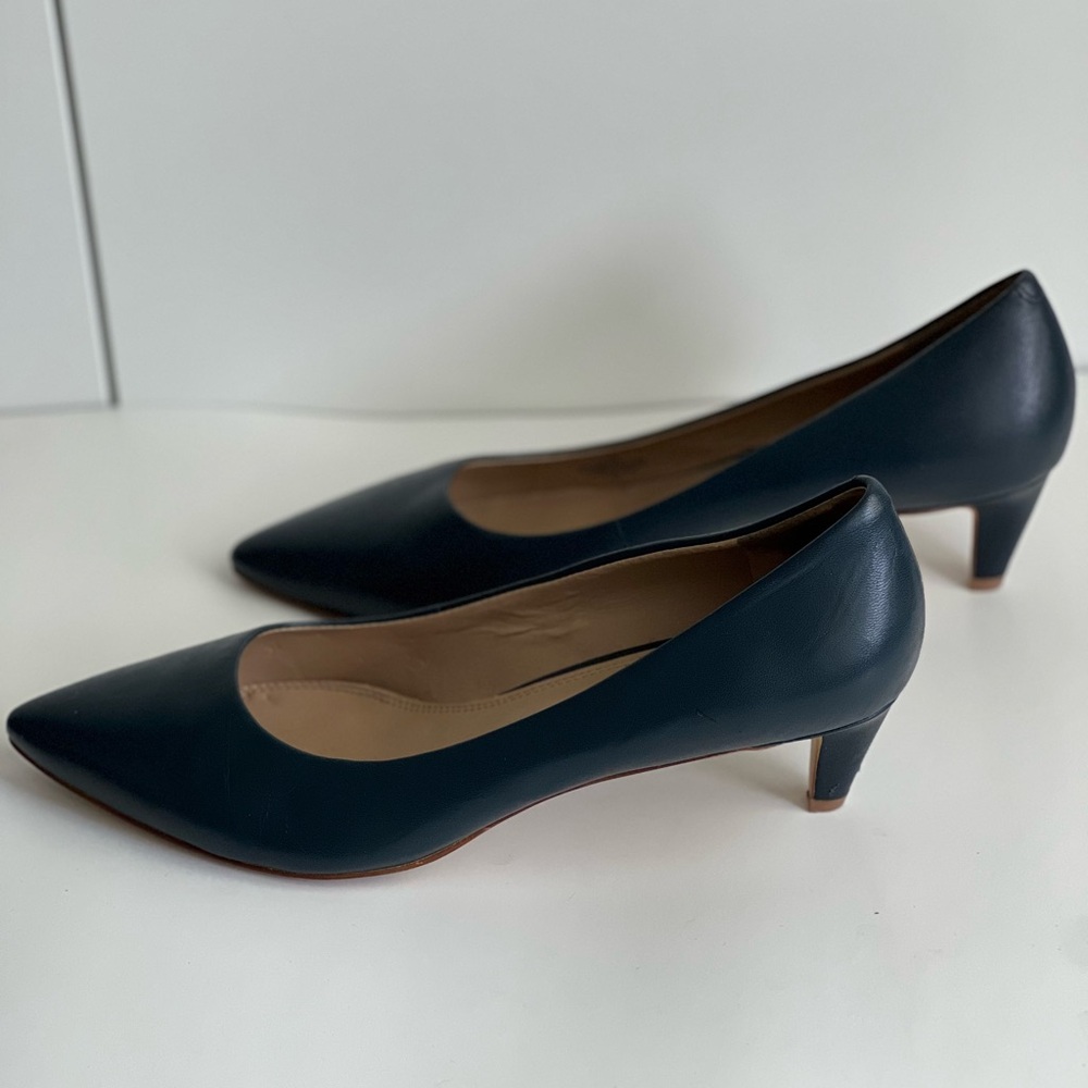 Andrew Stevens Navy Blue Heels Classic Pointed Toe